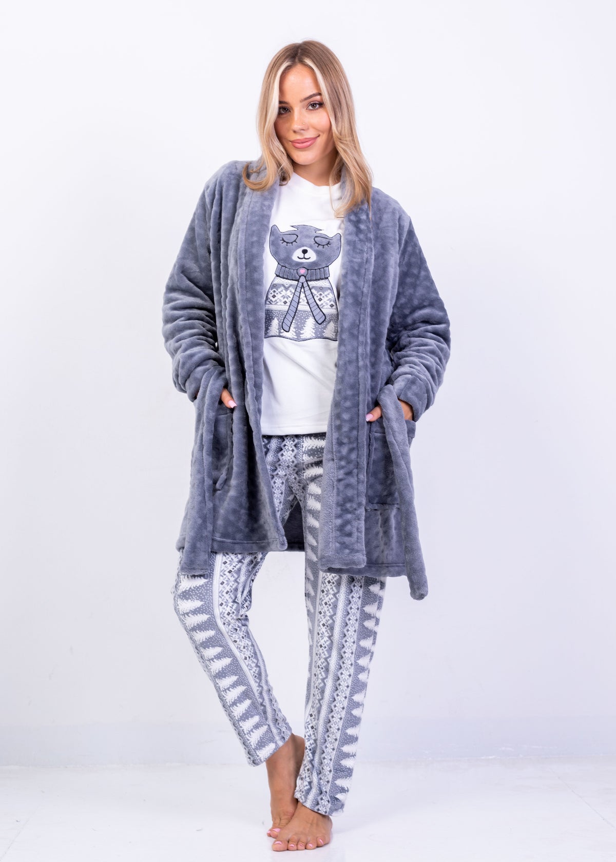 Winter Bear Velvet Pajama & Robe Set – 2 Pieces | Fulana Homewear