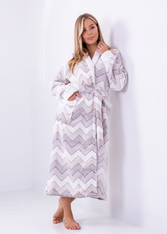 Zigzag Plush Winter Robe | Fulana Cozy Homewear Collection