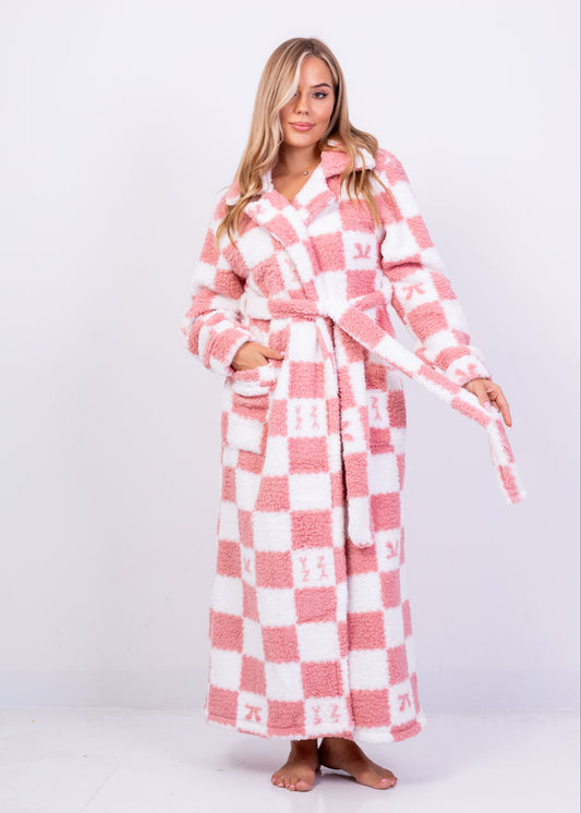 Checkered Plush Robe | Fulana Cozy Winter Collection