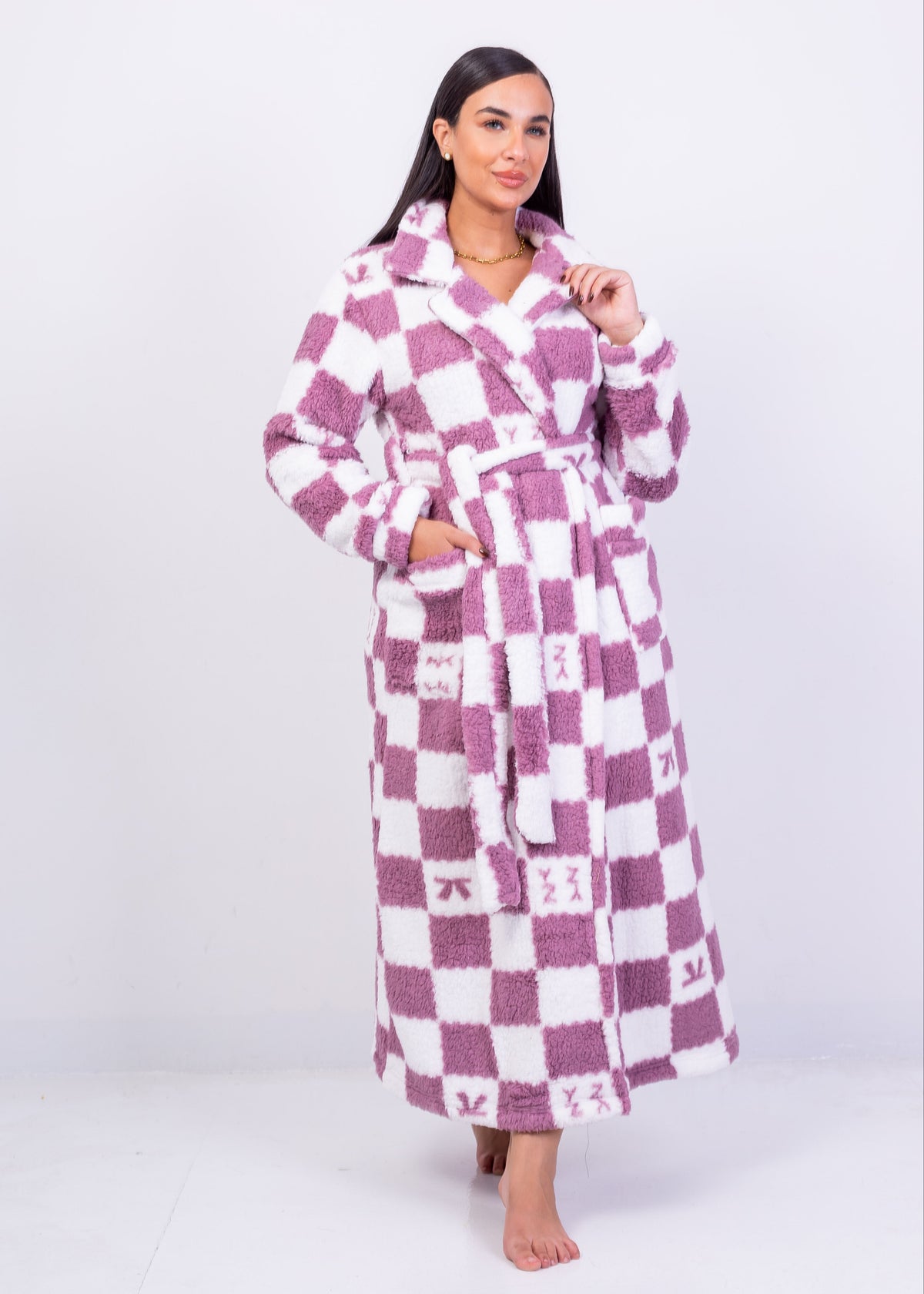Checkered Plush Robe | Fulana Cozy Winter Collection