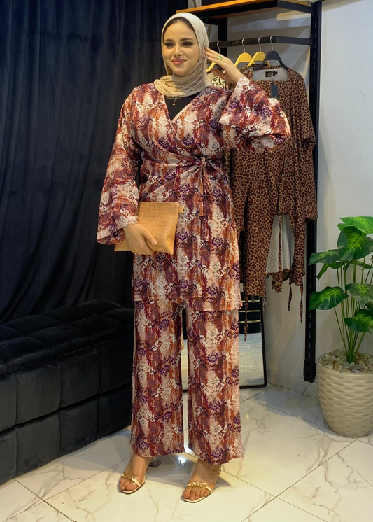 Trendy Two-Piece Linen Suit – Open or Belted Style with Chic Prints