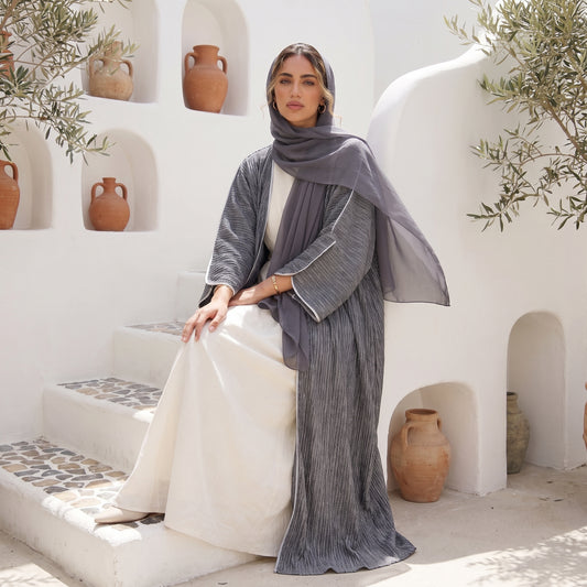 Lightweight Pleated Cardigan – Minimal Everyday Chic