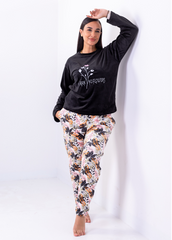 Botanic Nights Velvet Pajama Set – Black Floral Two-Piece | Fulana Homewear