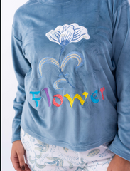 Blue Flower Velvet Pajama Set – Two-Piece Winter Homewear | Fulana Homewear