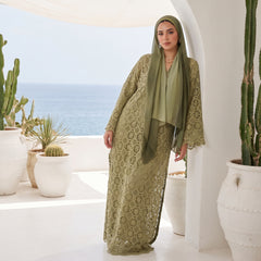 Model wearing Premium Crochet Lace Tunic | عارضة ترتدي تونيك كروشيه دانتيل فاخر – view 2 | لقطة 2