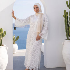Model wearing Premium Crochet Lace Tunic | عارضة ترتدي تونيك كروشيه دانتيل فاخر – view 4 | لقطة 4