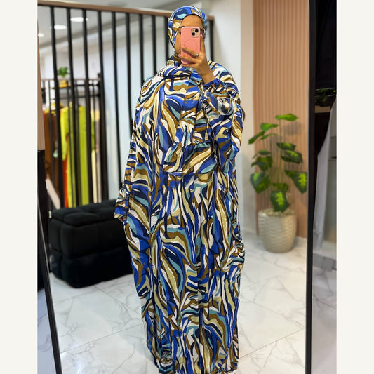 إسدال ستان تموجات زرقاء بطرحة متصلة | Blue Waves Satin Isdal with attached hijab
