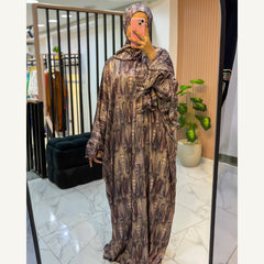 إسدال ستان ريش موف بطرحة متصلة | Mauve Feather Satin Isdal with attached hijab