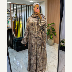 إسدال ستان فسيفساء تاوب بطرحة متصلة | Taupe Mosaic Satin Isdal with attached hijab