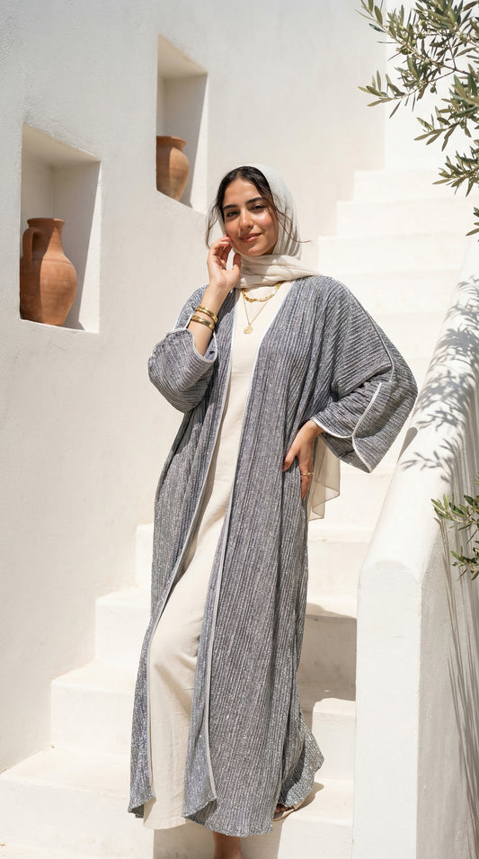 Lightweight Pleated Cardigan – Minimal Everyday Chic