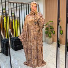 Satin Prayer Isdal with Attached Scarf – Vintage Mosaic Print | Free Size 55–120 kg